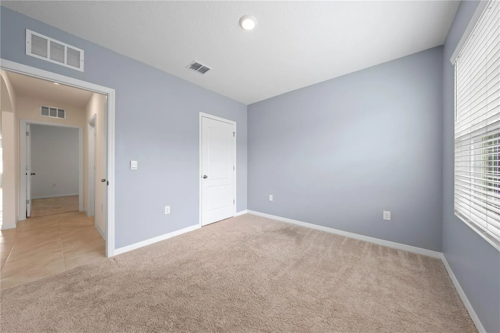 1511 BARBERRY DR