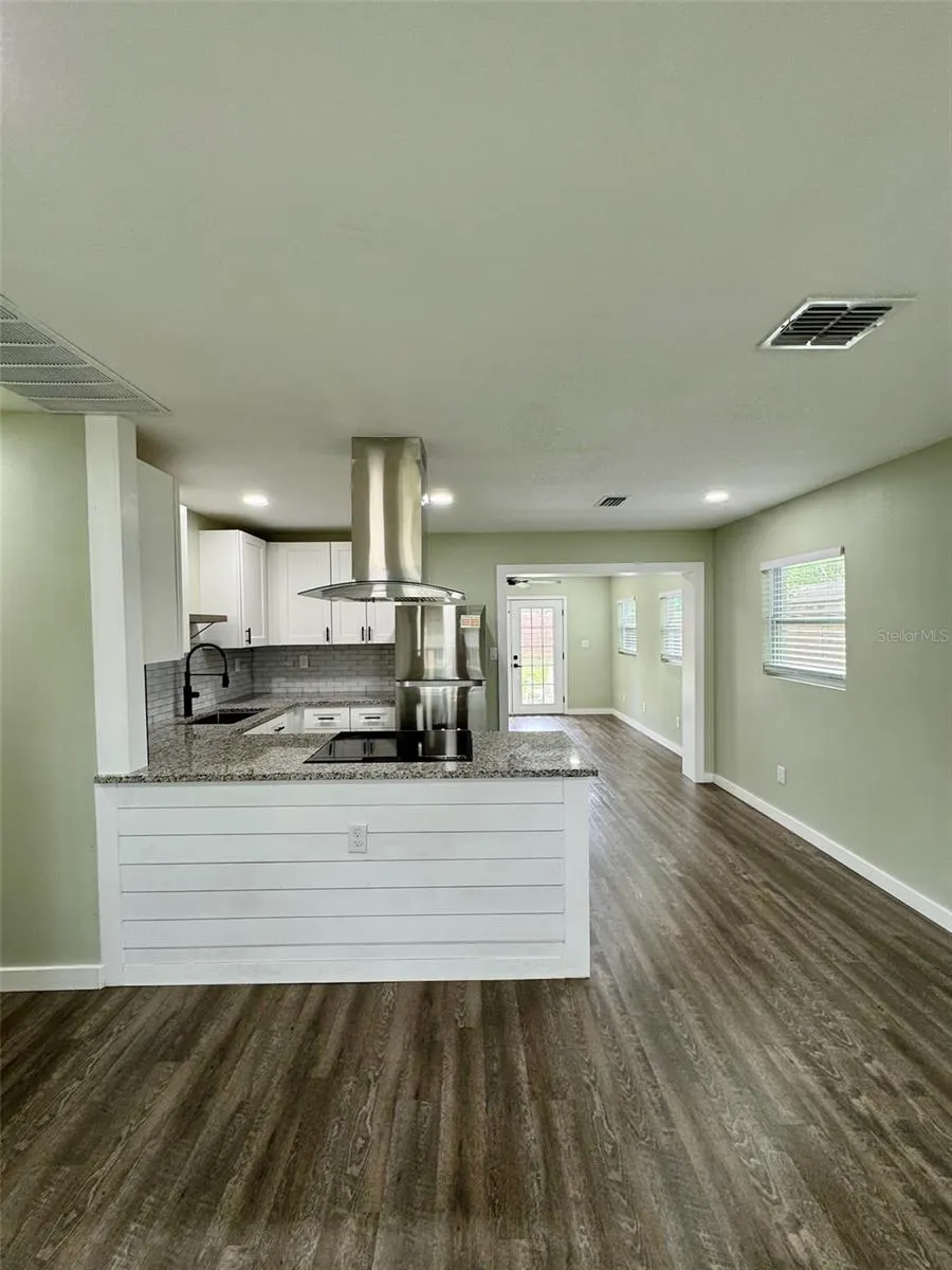 1501 NW 19TH CT