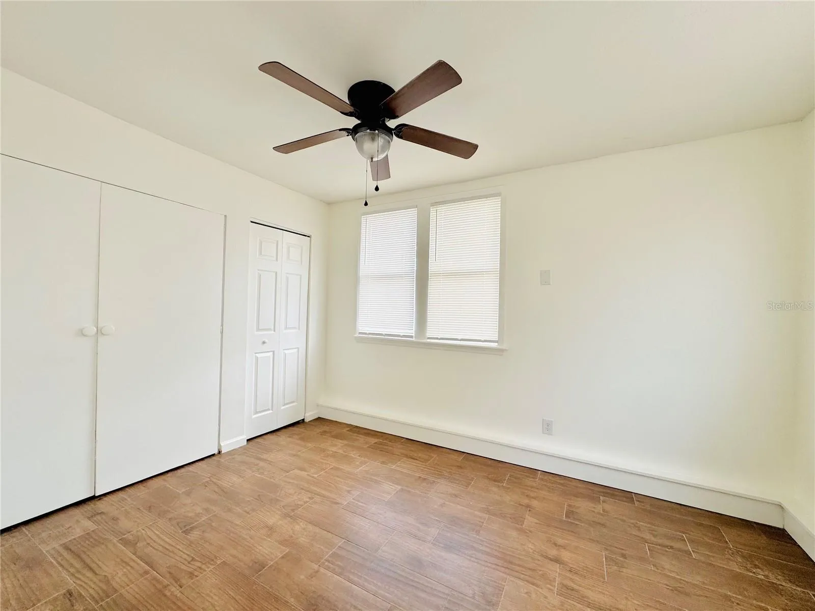 113 AVENUE C SE #B, #B