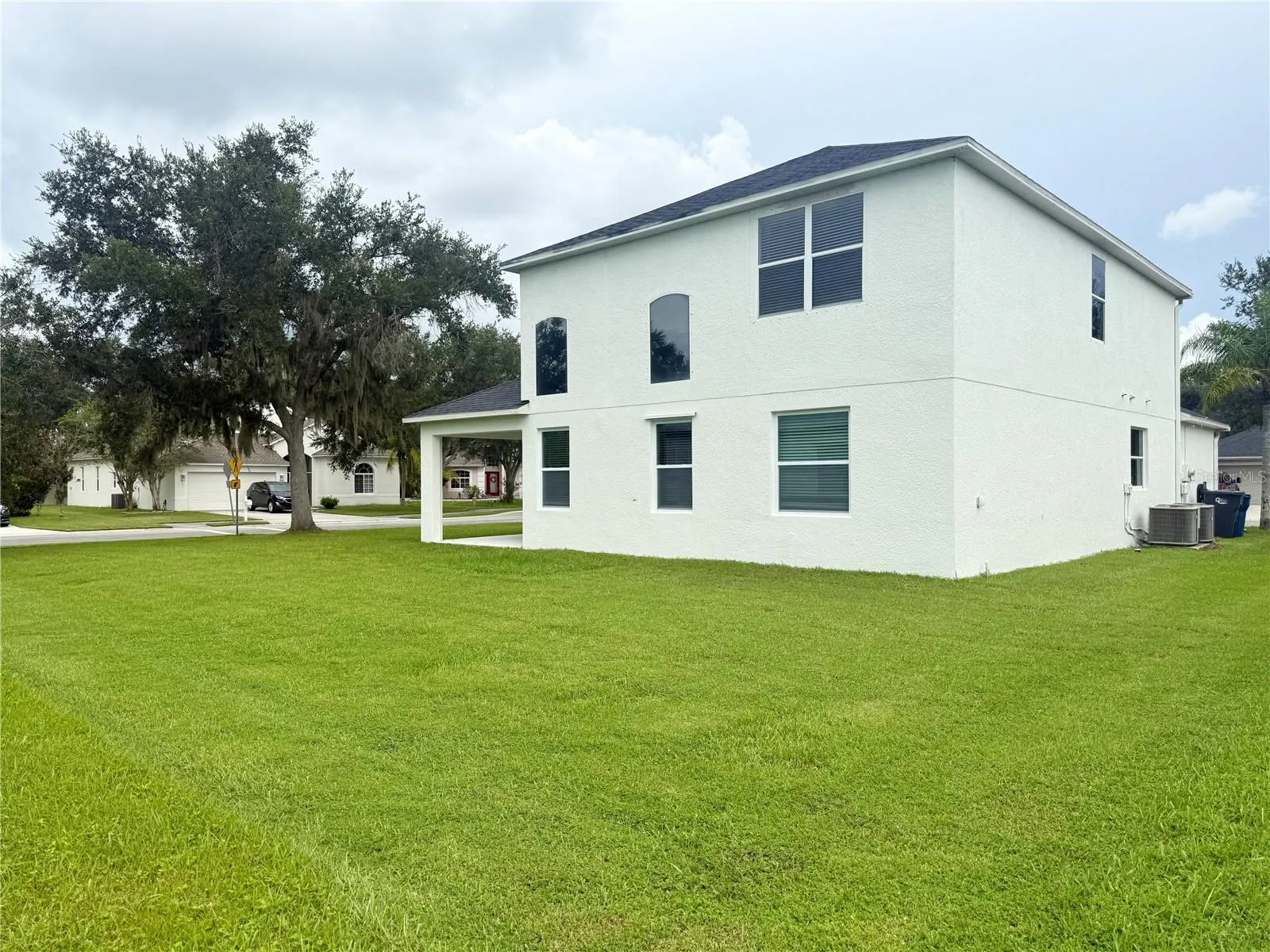8283 47TH STREET CIR E