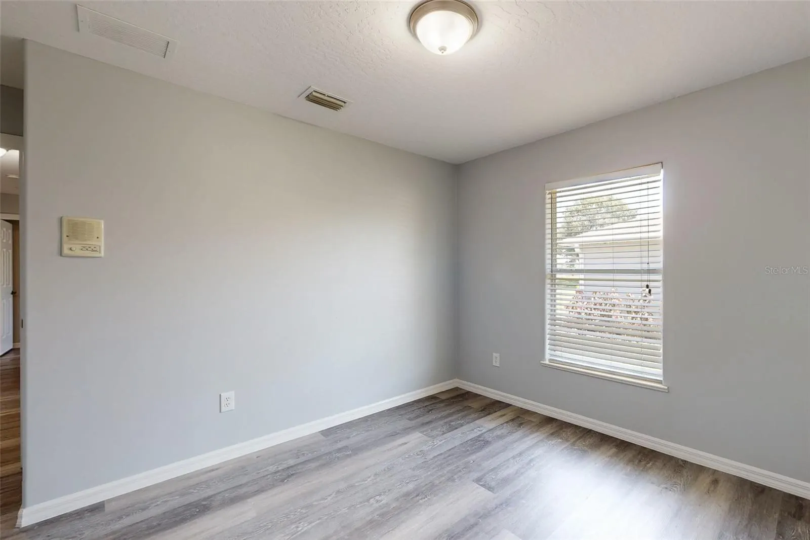 609 BROOKEDGE TER