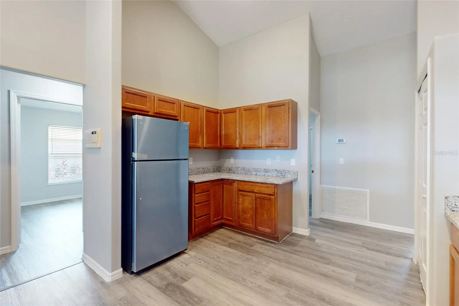 609 BROOKEDGE TER