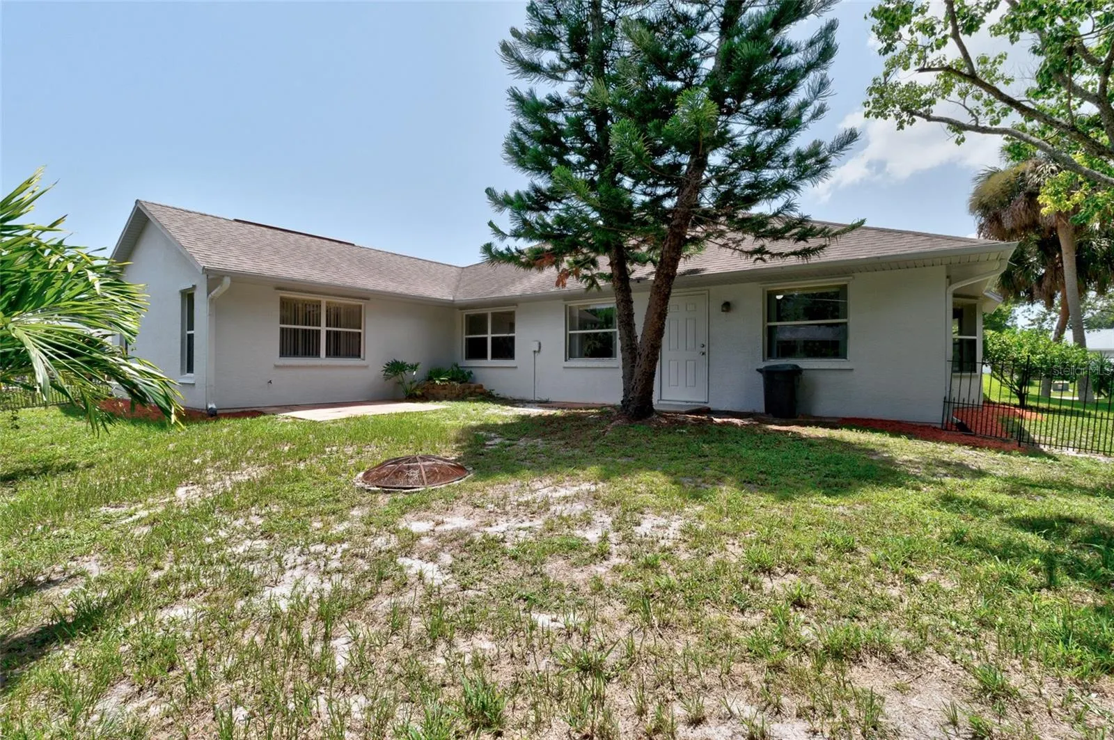 609 BROOKEDGE TER