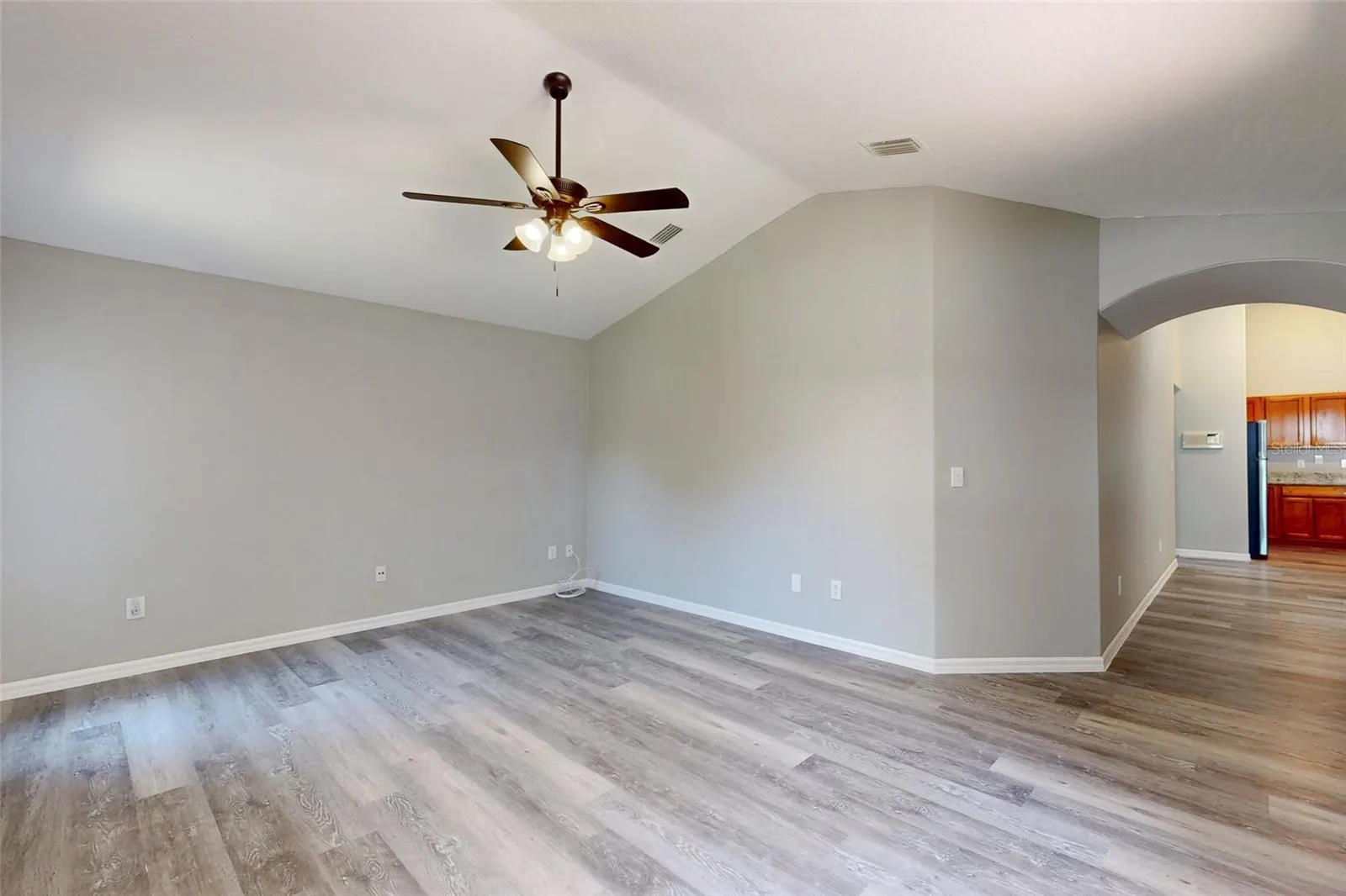 609 BROOKEDGE TER