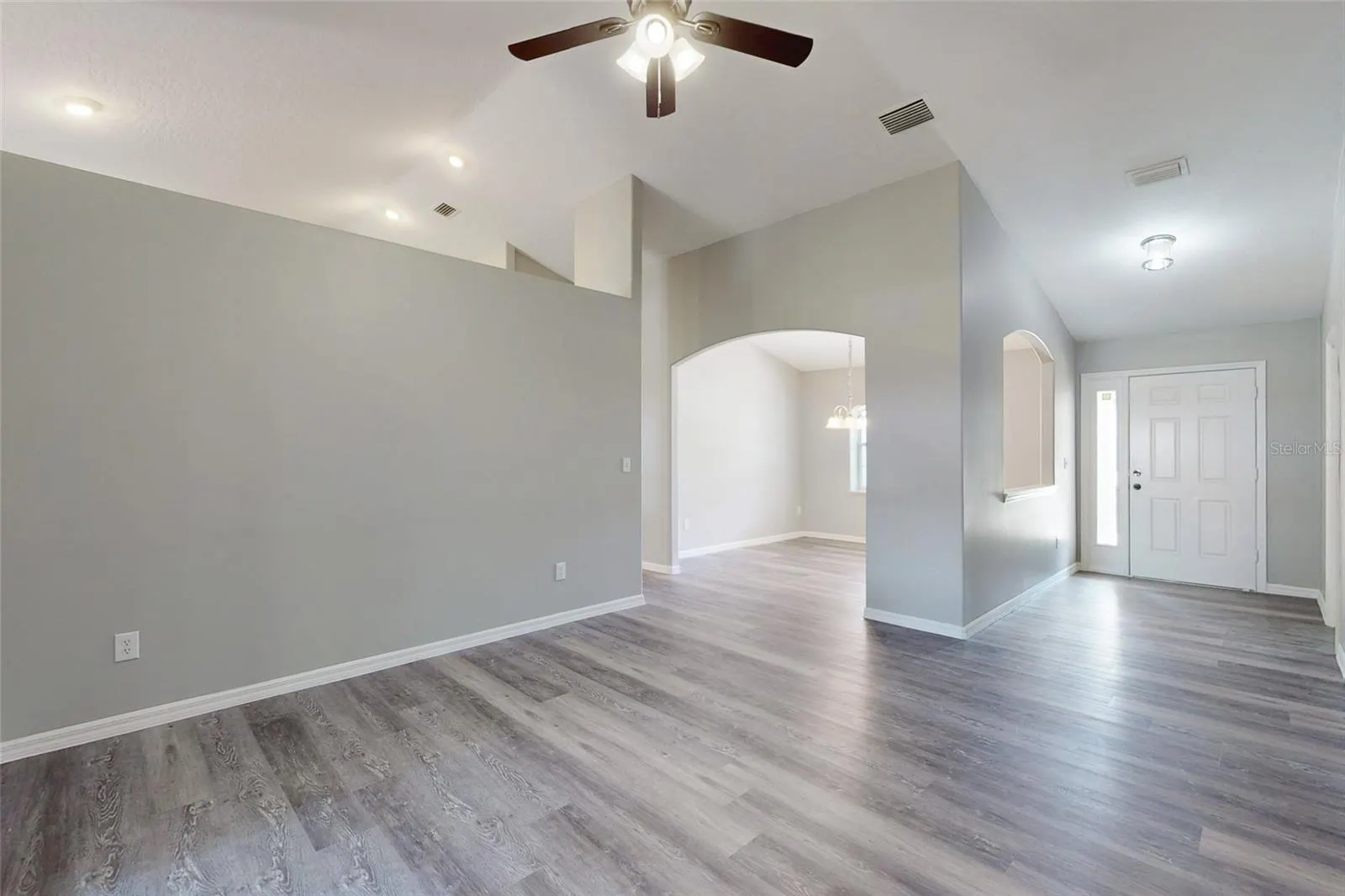 609 BROOKEDGE TER