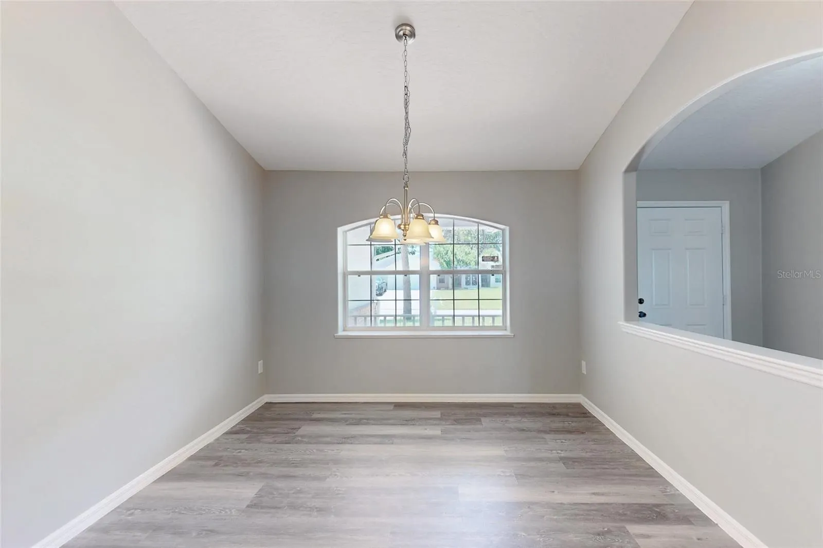 609 BROOKEDGE TER