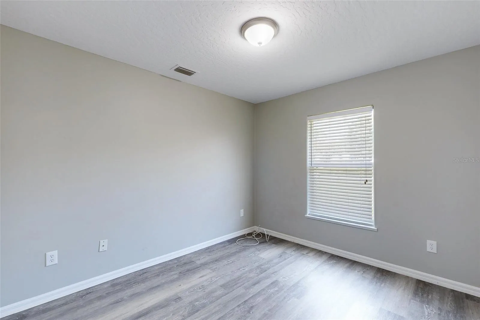 609 BROOKEDGE TER