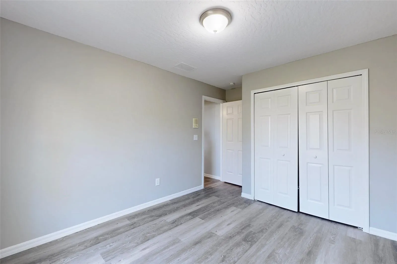609 BROOKEDGE TER