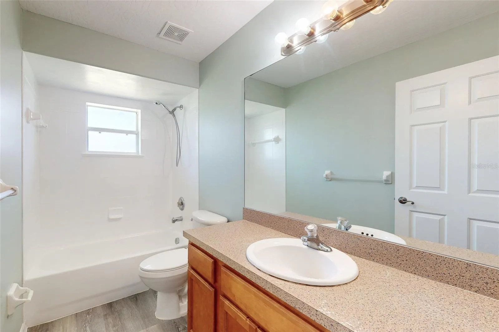 609 BROOKEDGE TER