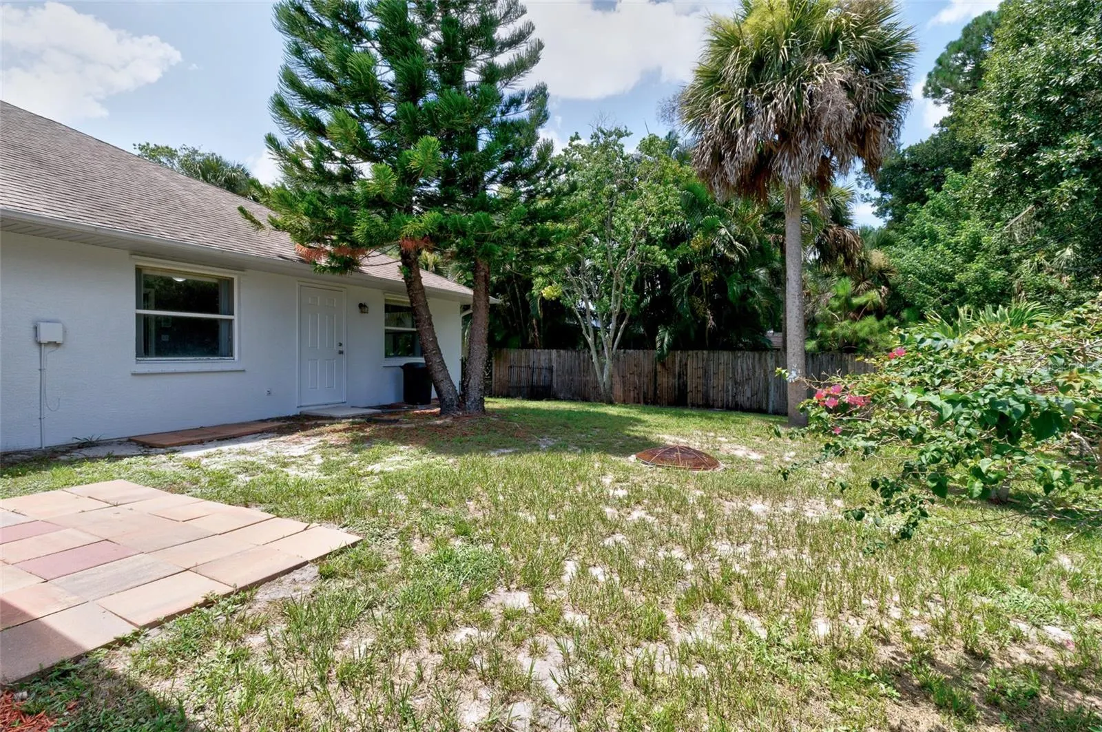 609 BROOKEDGE TER
