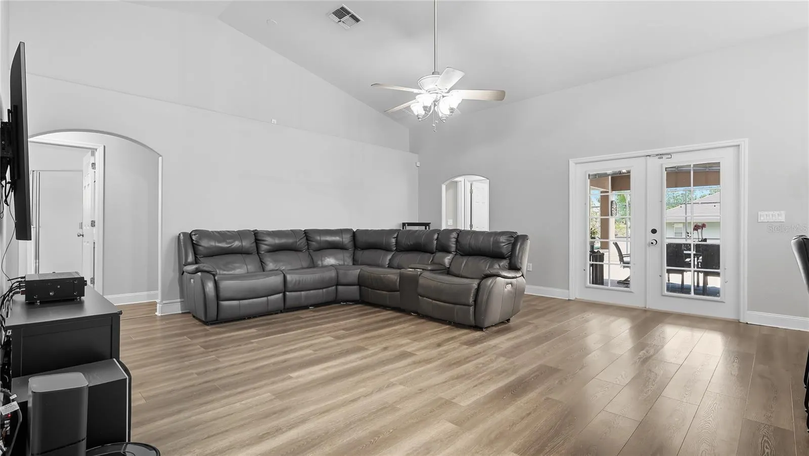 4909 RAYLENE WAY