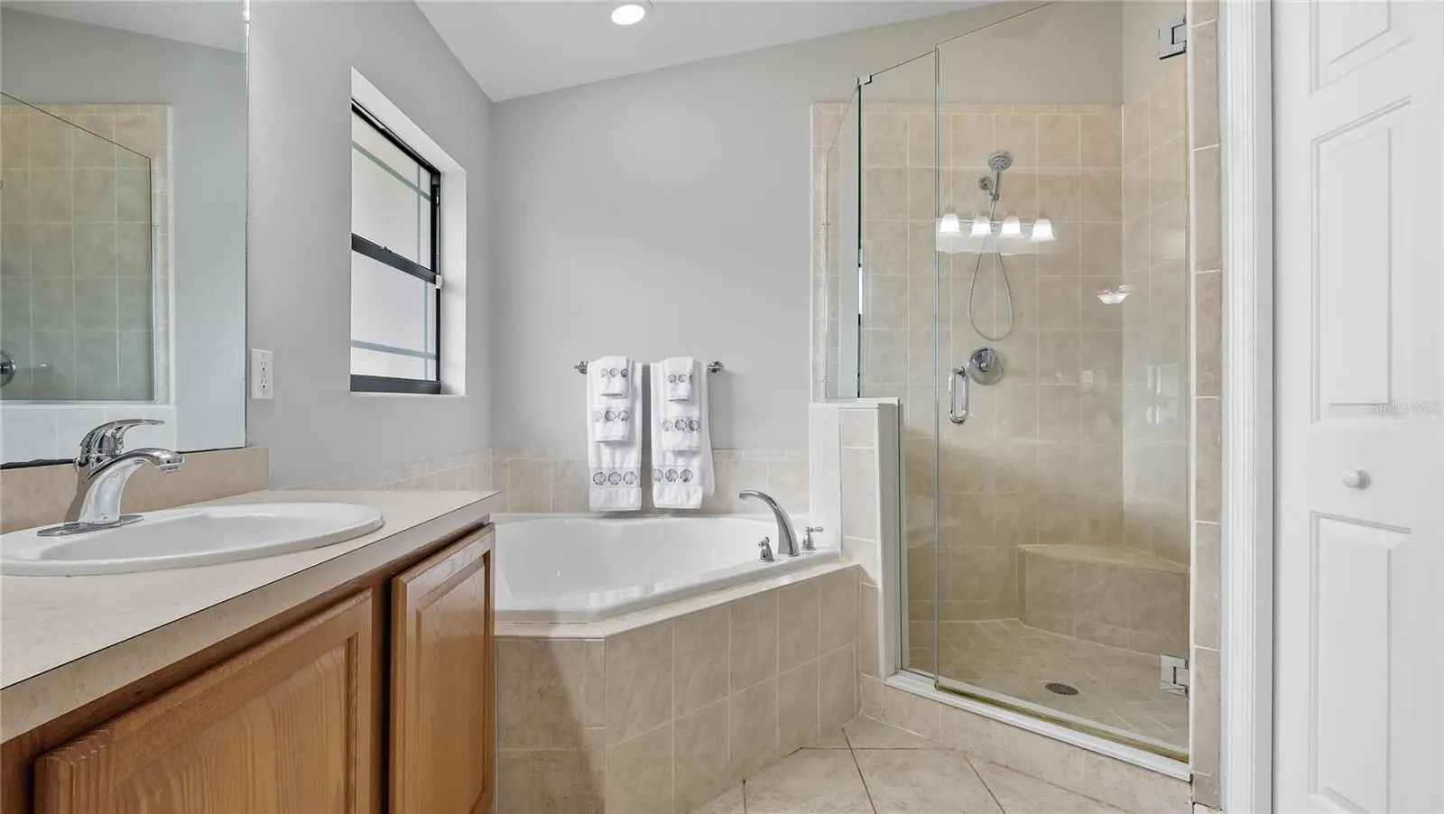 4909 RAYLENE WAY