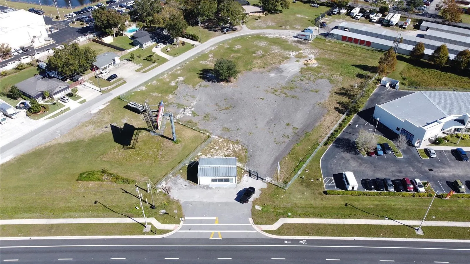 2543 E IRLO BRONSON MEMORIAL HWY