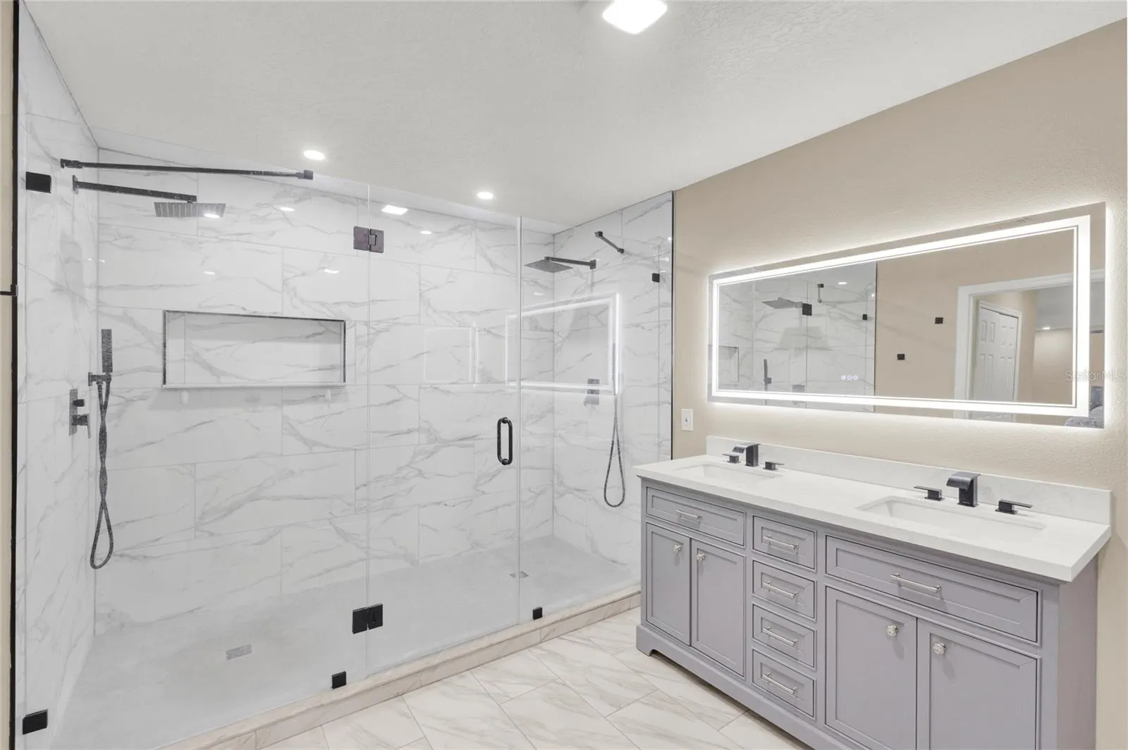 100 THORNBURY LN