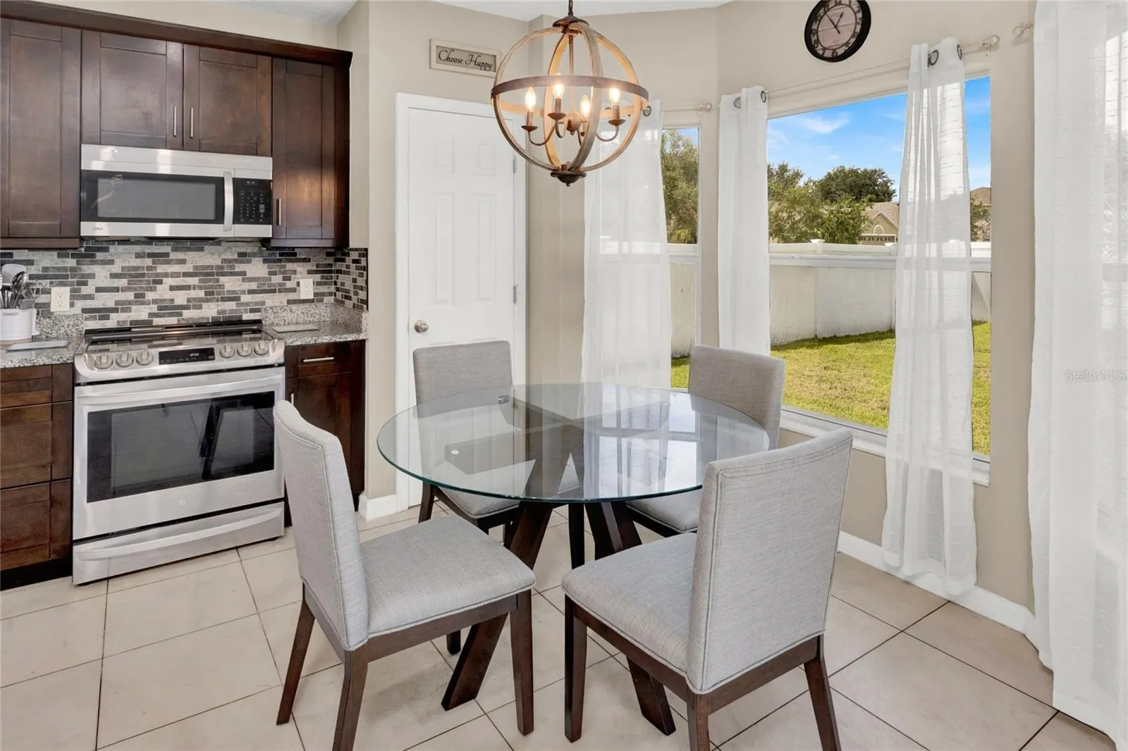 100 THORNBURY LN