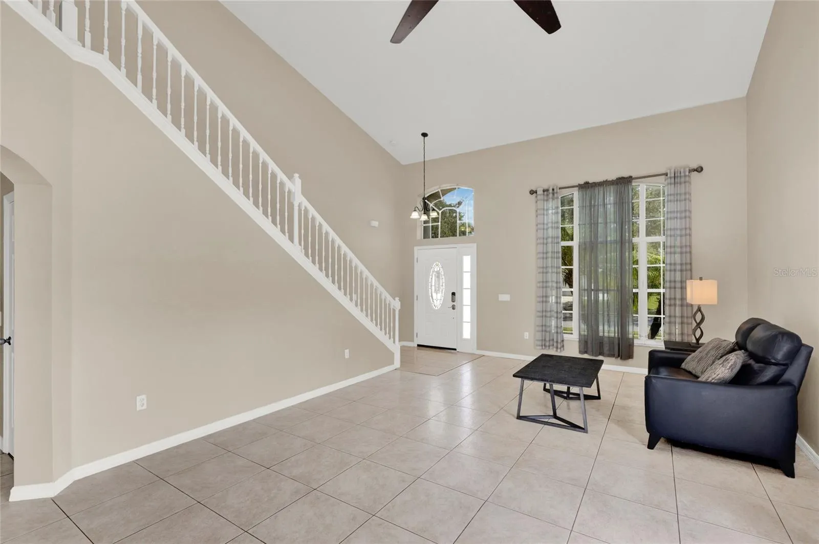 100 THORNBURY LN