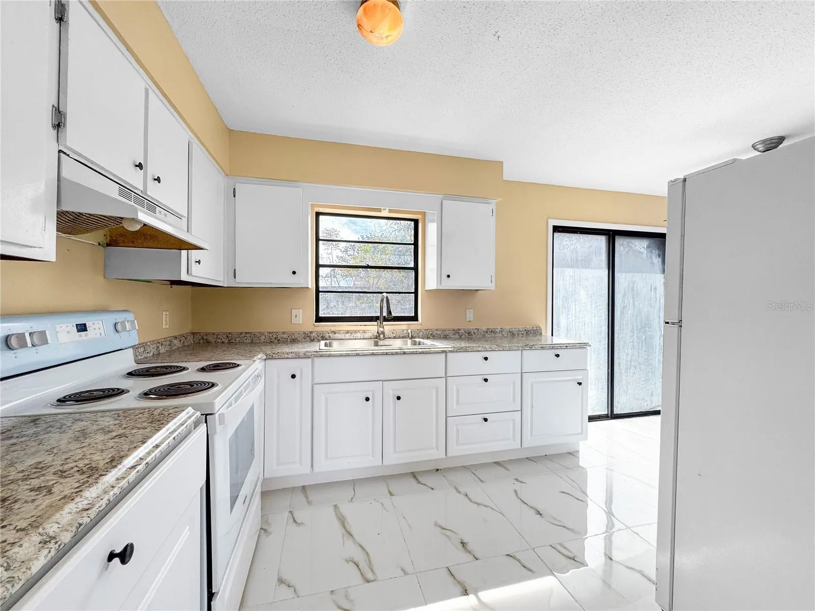 517 3RD CT SW
