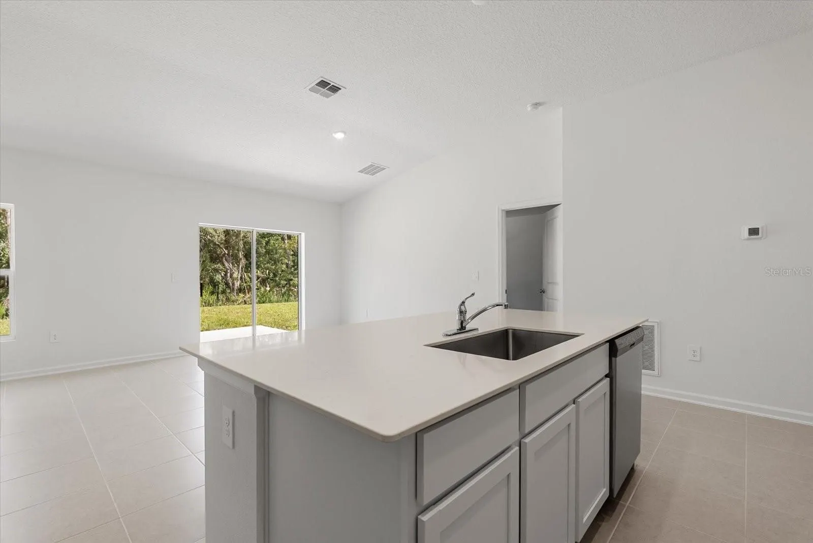 1377 LOXLEY TRL