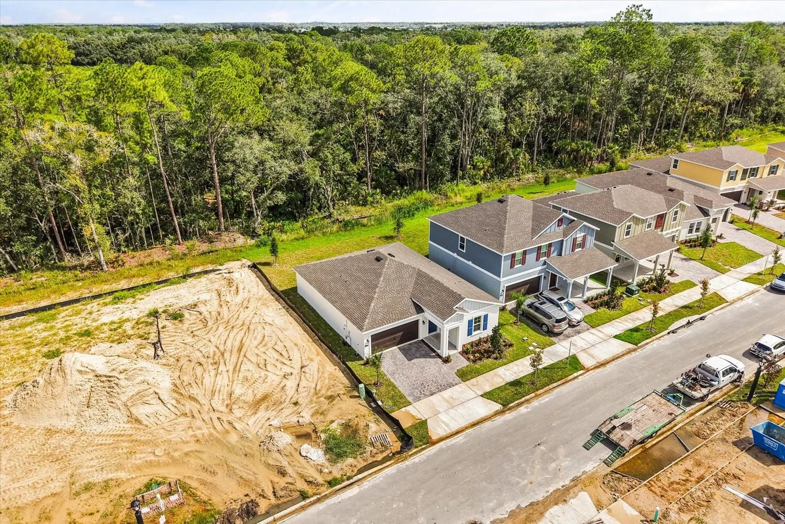 1377 LOXLEY TRL