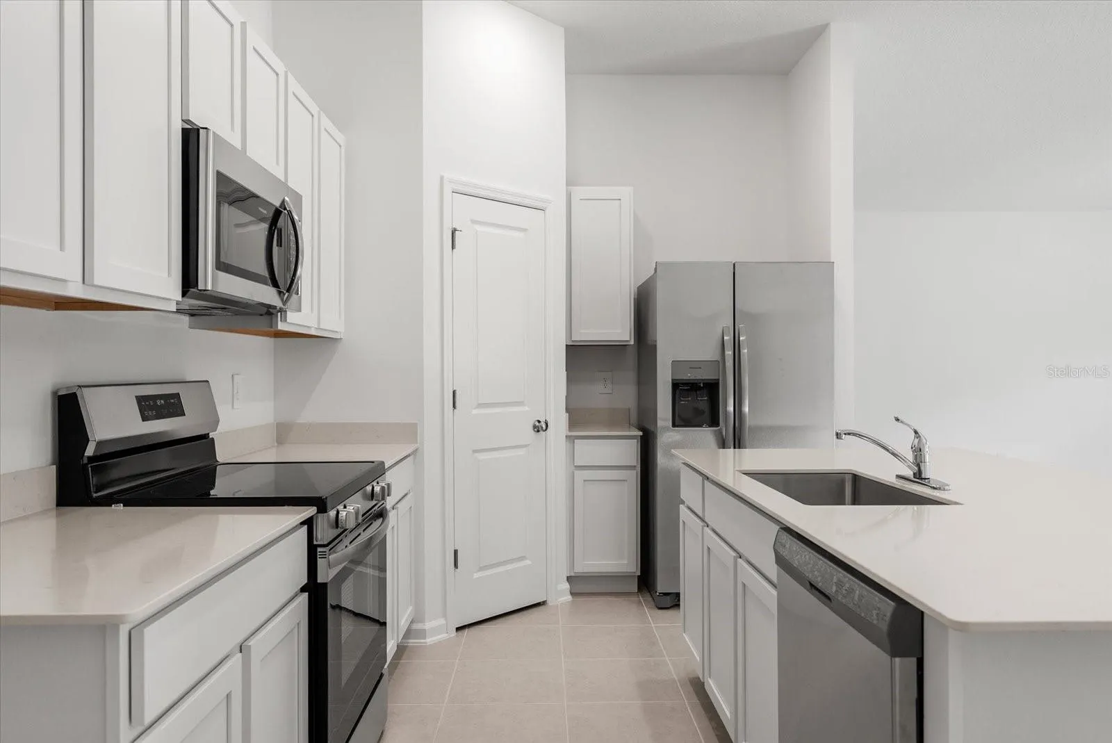 1377 LOXLEY TRL