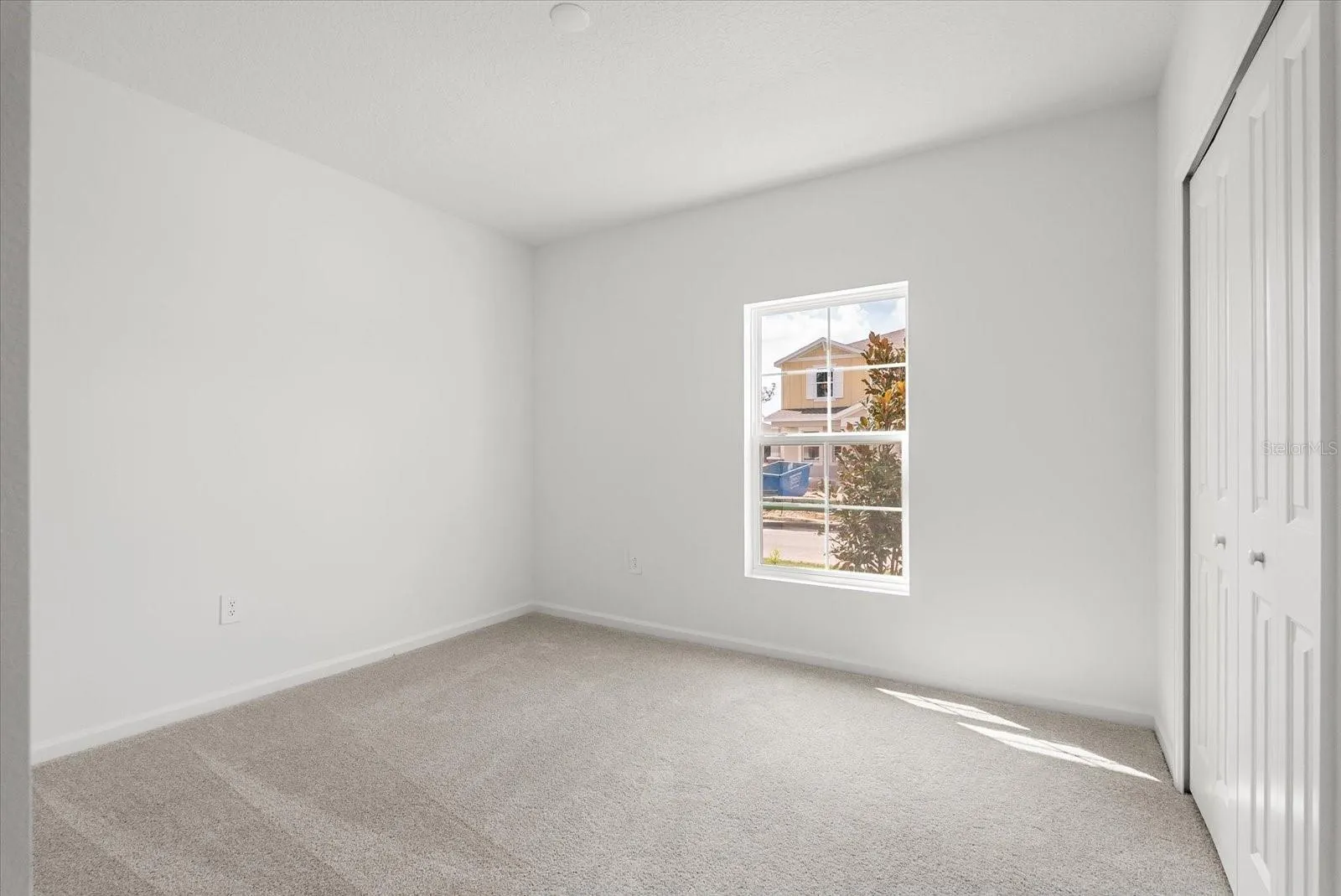 1377 LOXLEY TRL