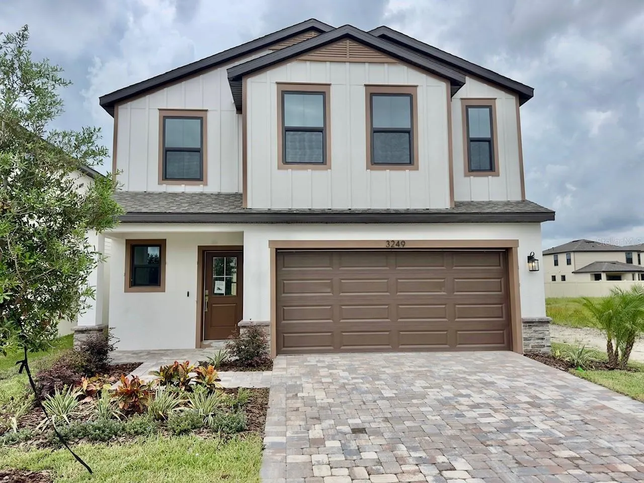 3249 CUP DR