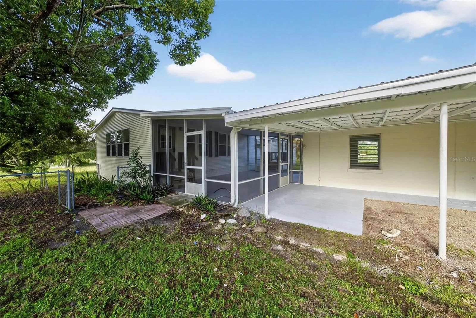 10622 WESTMONT RD
