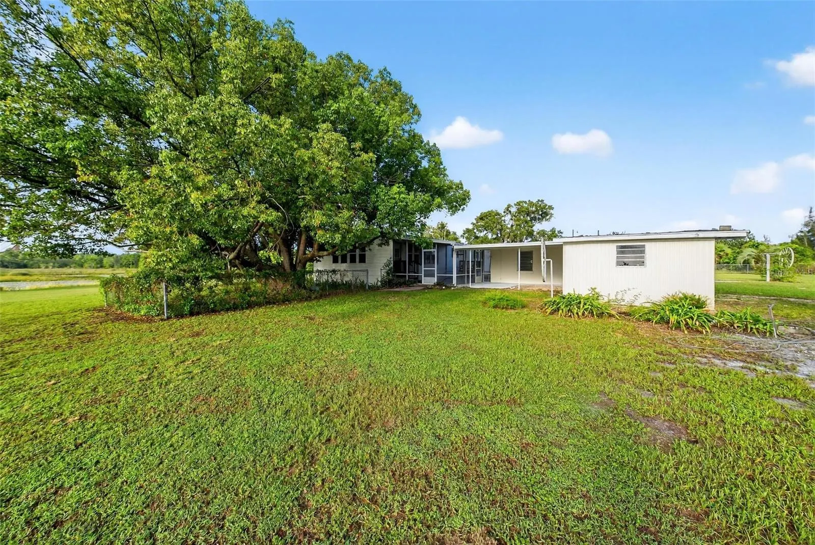10622 WESTMONT RD