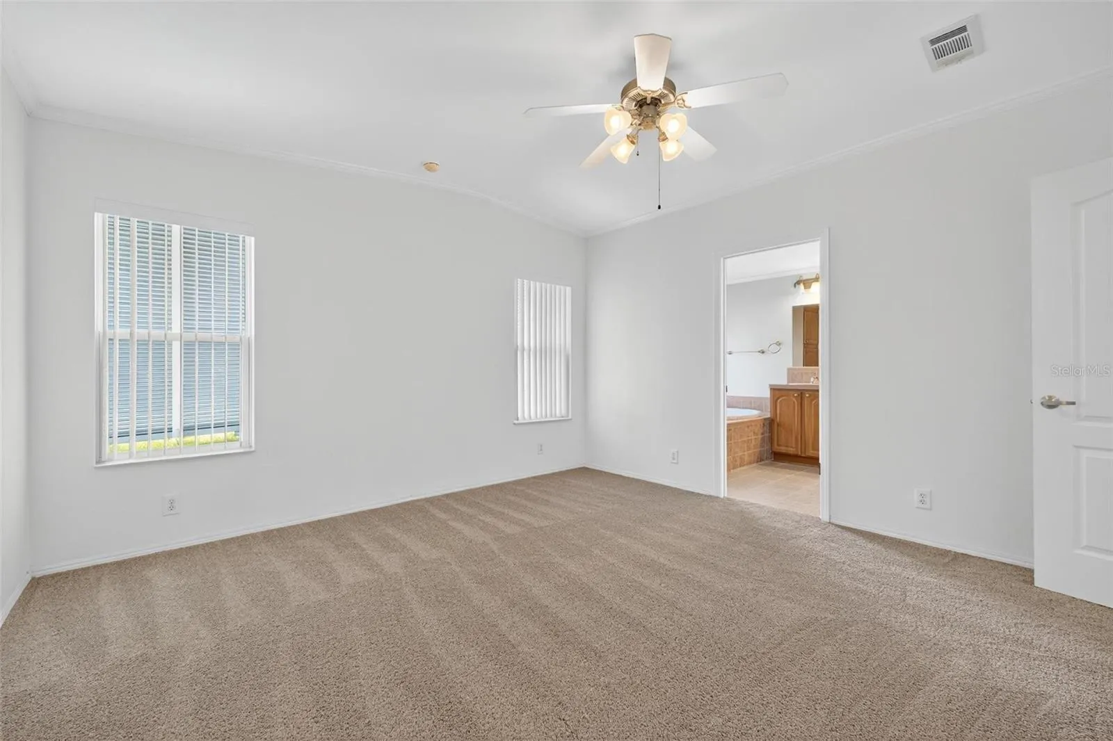 10622 WESTMONT RD