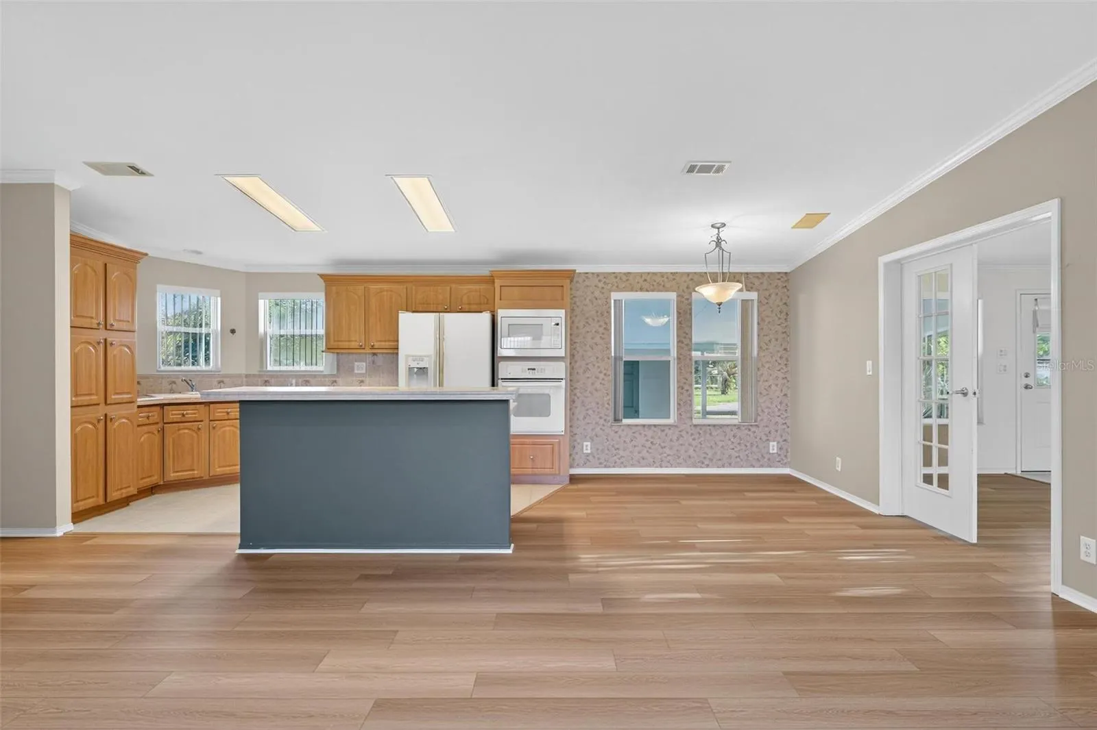 10622 WESTMONT RD
