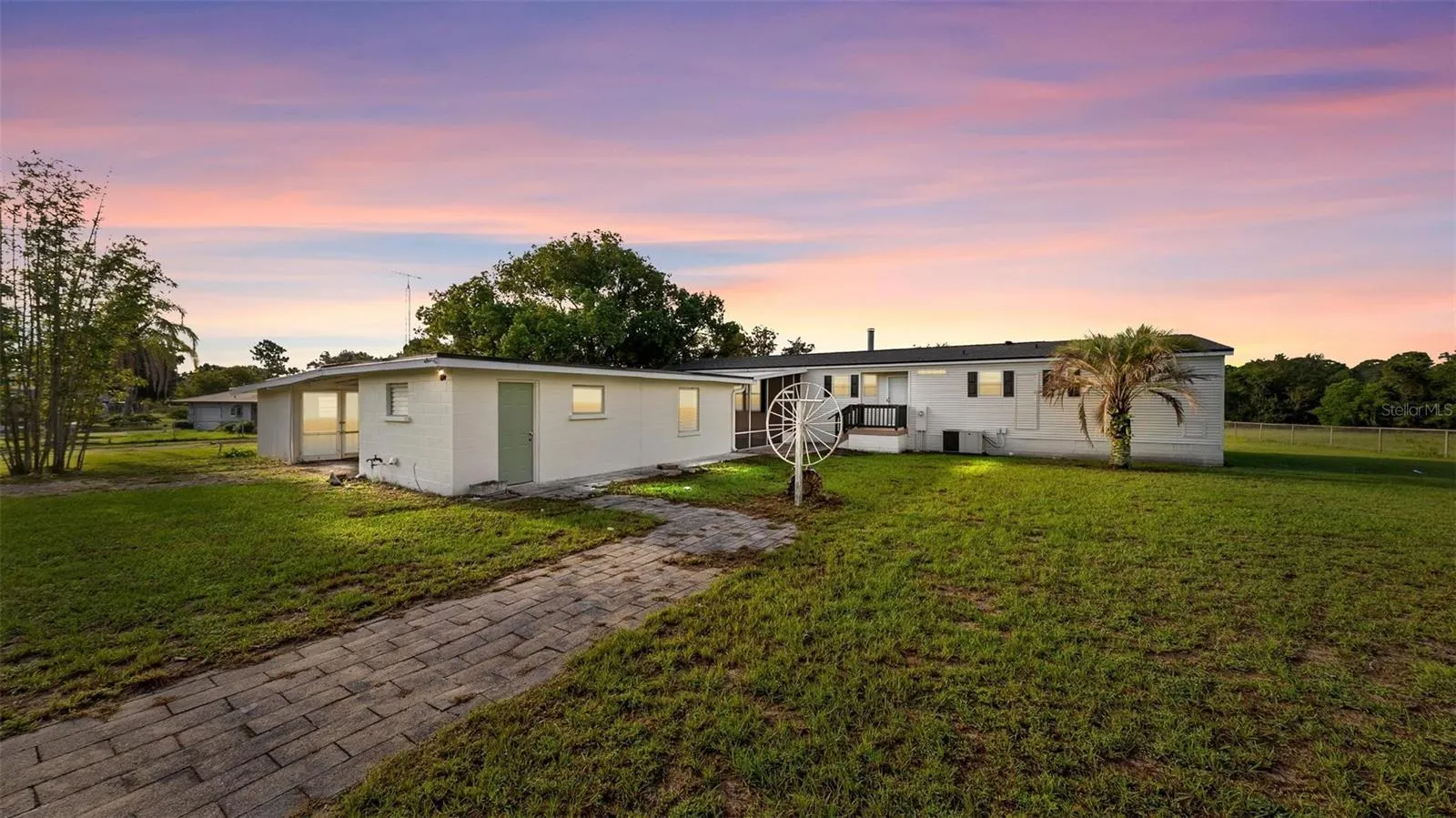 10622 WESTMONT RD