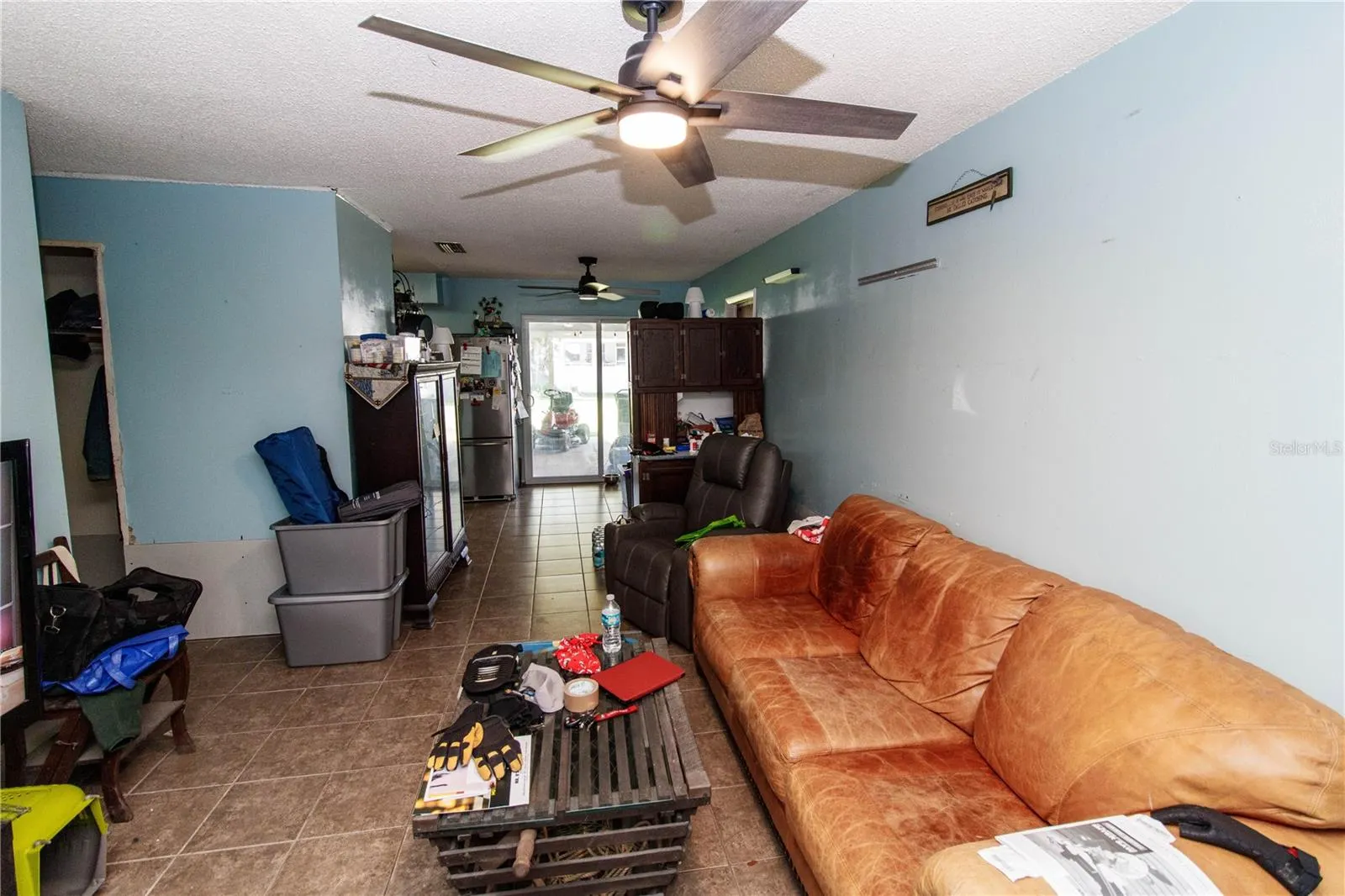2725 W TYSON AVE