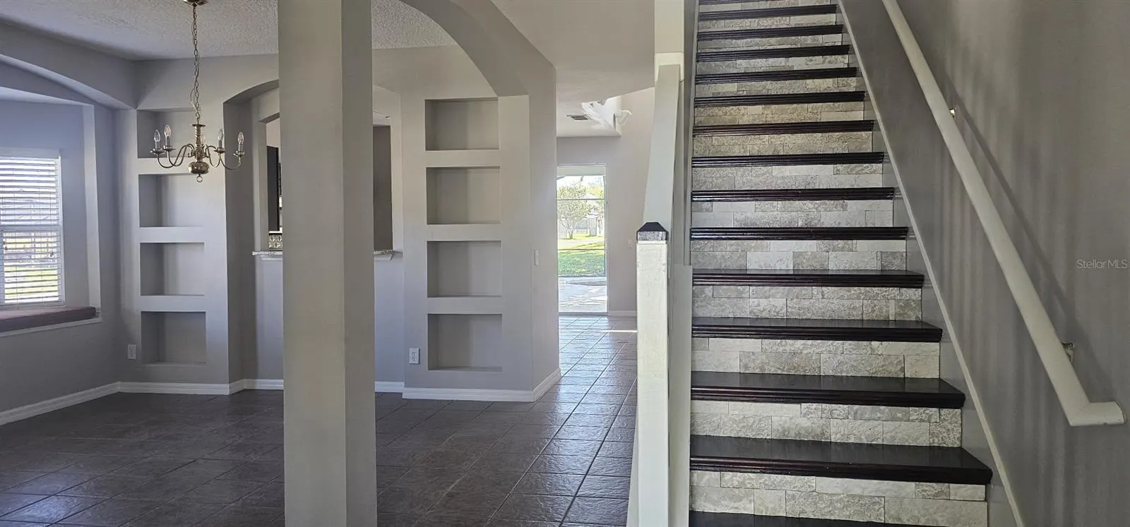 8500 PALM HARBOR DRIVE