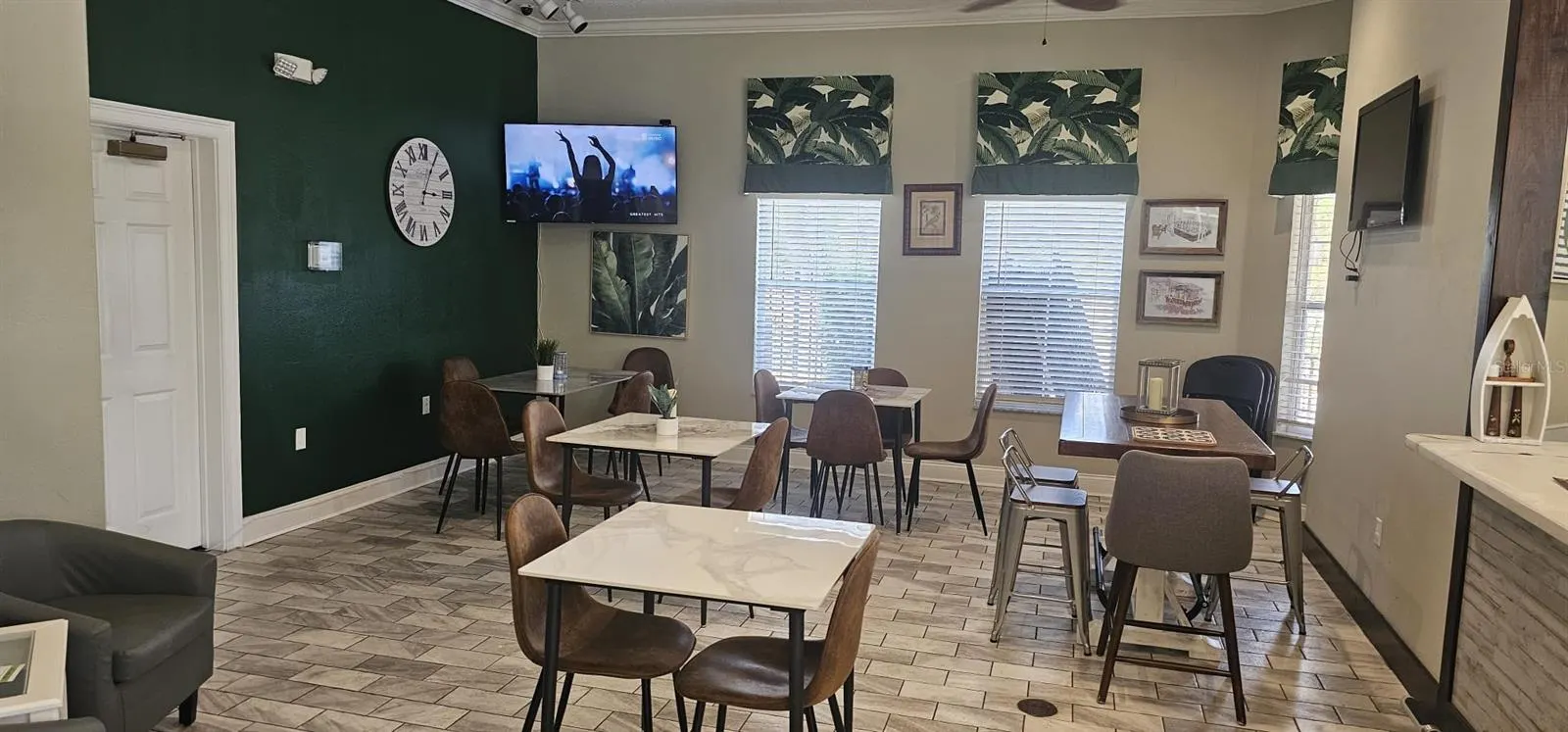 8500 PALM HARBOR DRIVE