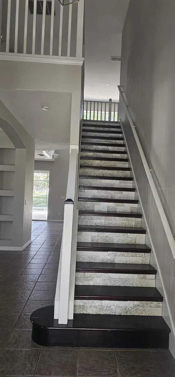 8500 PALM HARBOR DRIVE