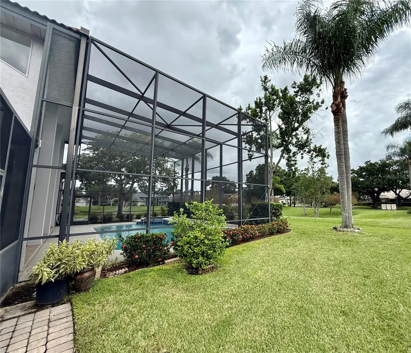 2949 ZAHARIAS DR