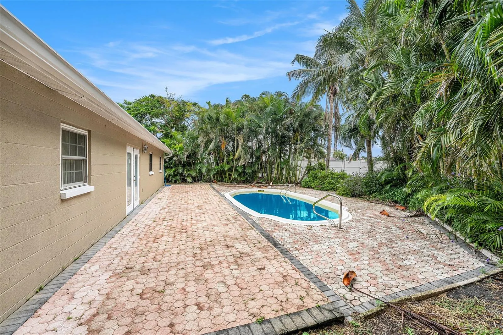 3401 COQUINA KEY DR SE