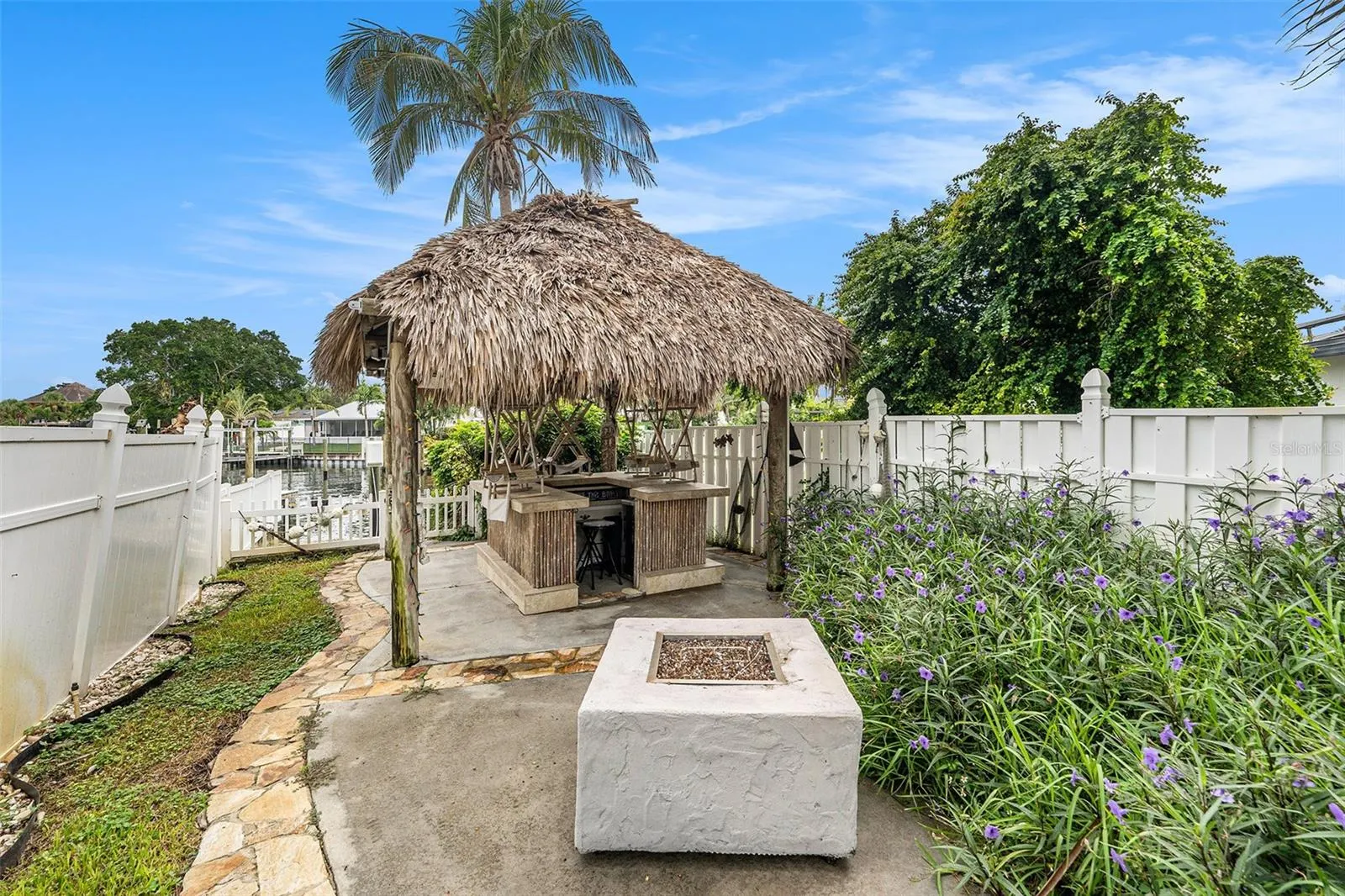3401 COQUINA KEY DR SE