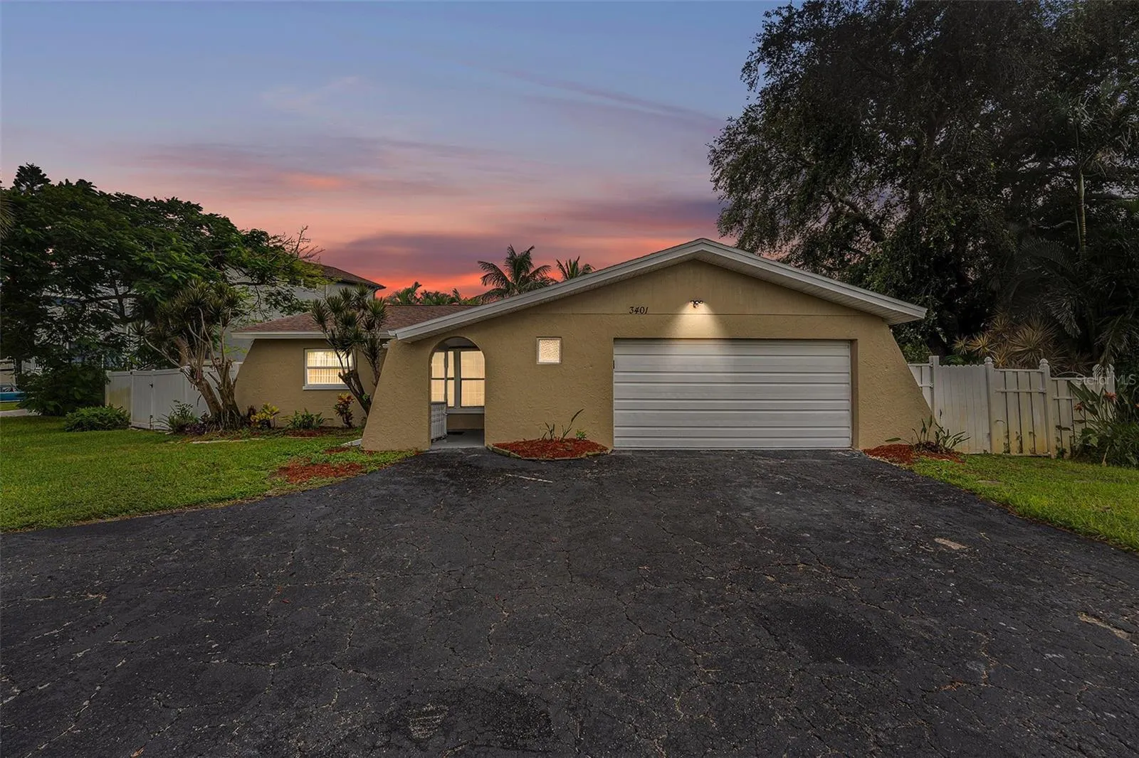3401 COQUINA KEY DR SE