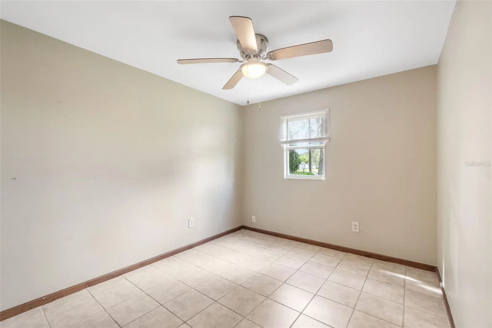 4977 COUNTRYSIDE CT
