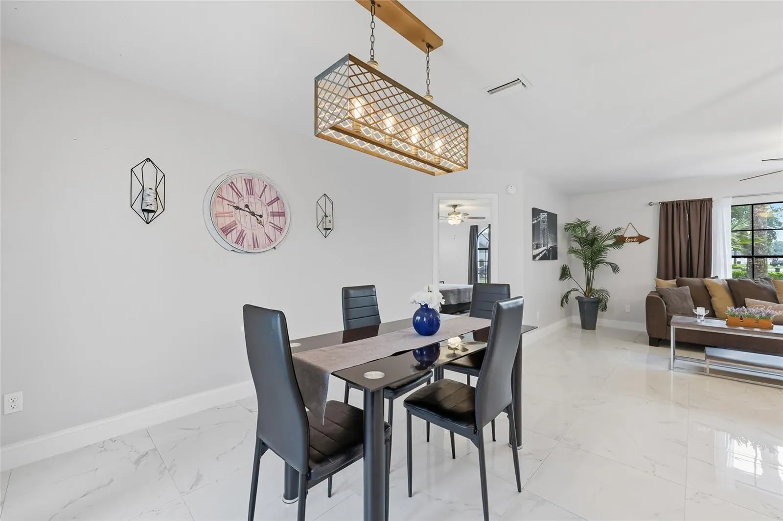 1027 KAREN RIDGE CT