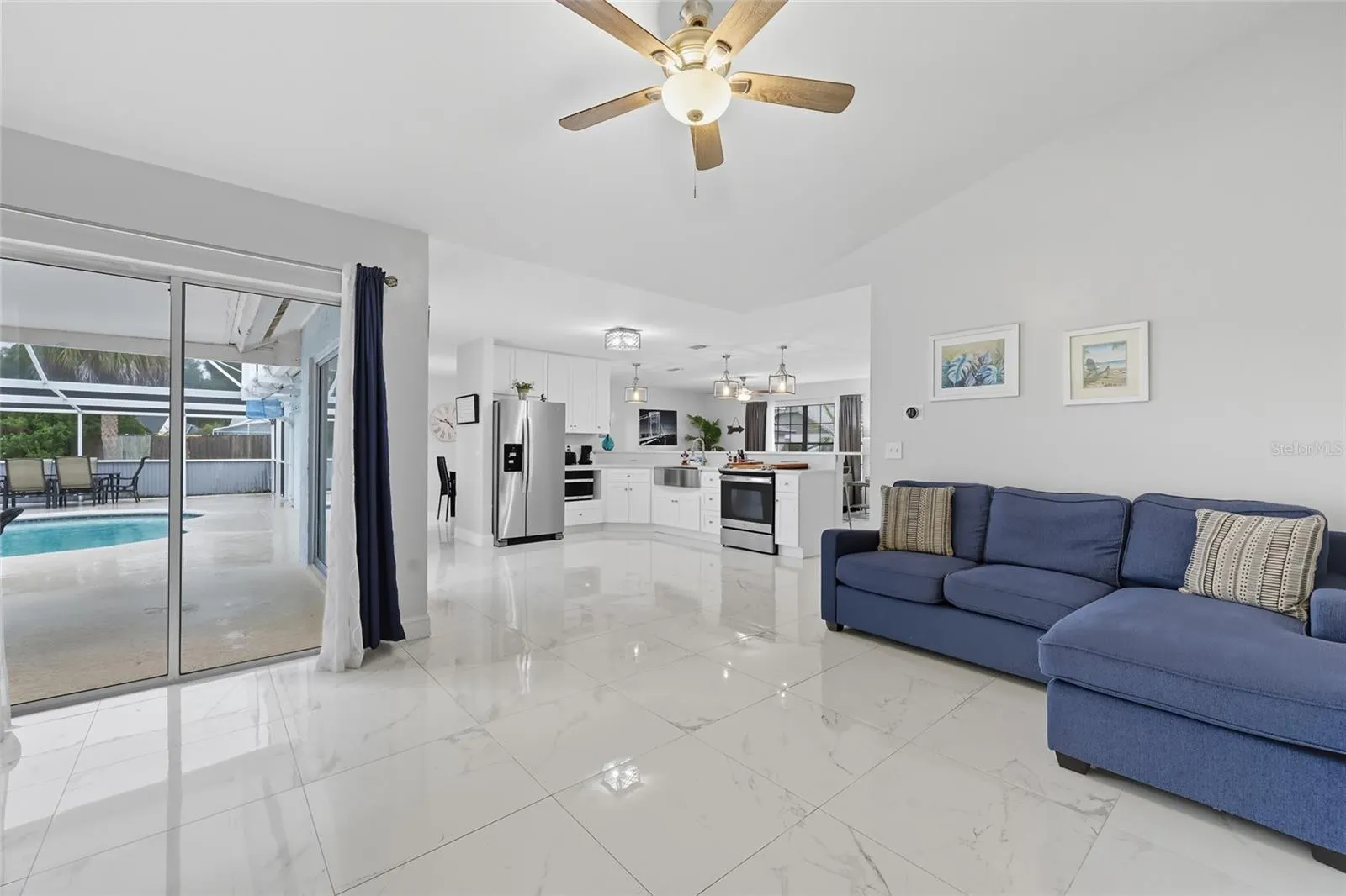 1027 KAREN RIDGE CT