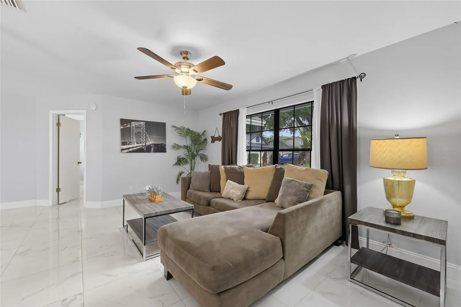 1027 KAREN RIDGE CT