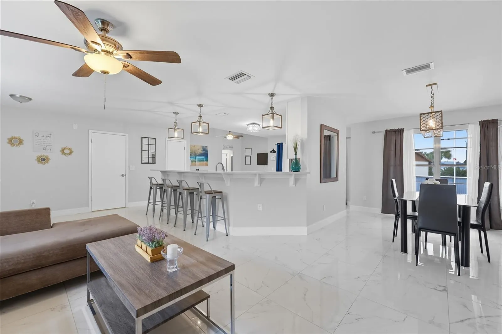 1027 KAREN RIDGE CT