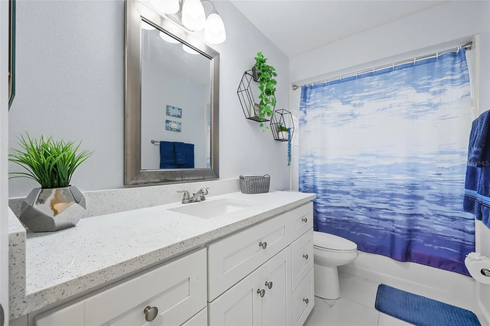 1027 KAREN RIDGE CT