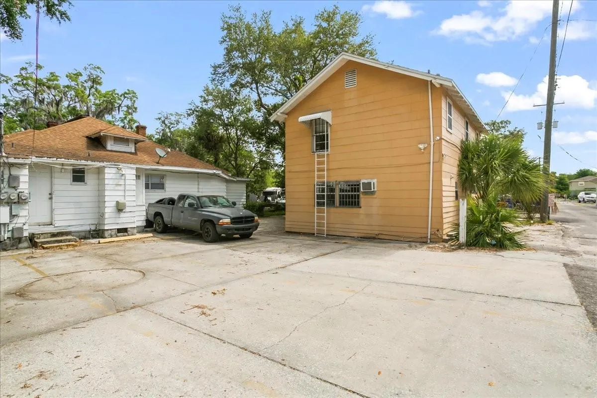 724 W CENTRAL AVE