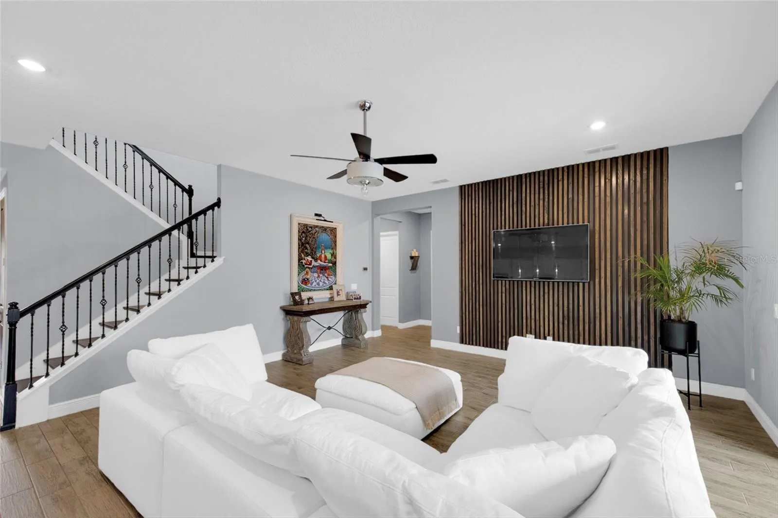 1579 PINK DOGWOOD WAY