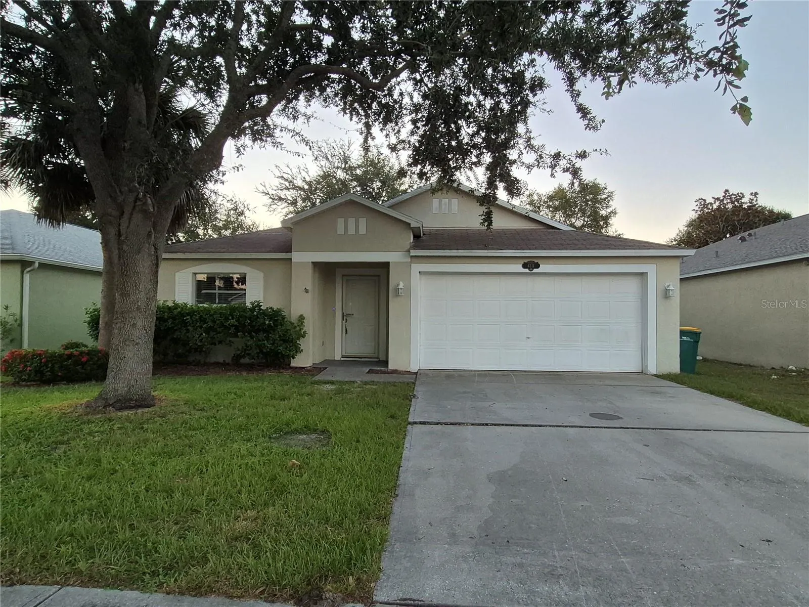 4311 SWANNA DR