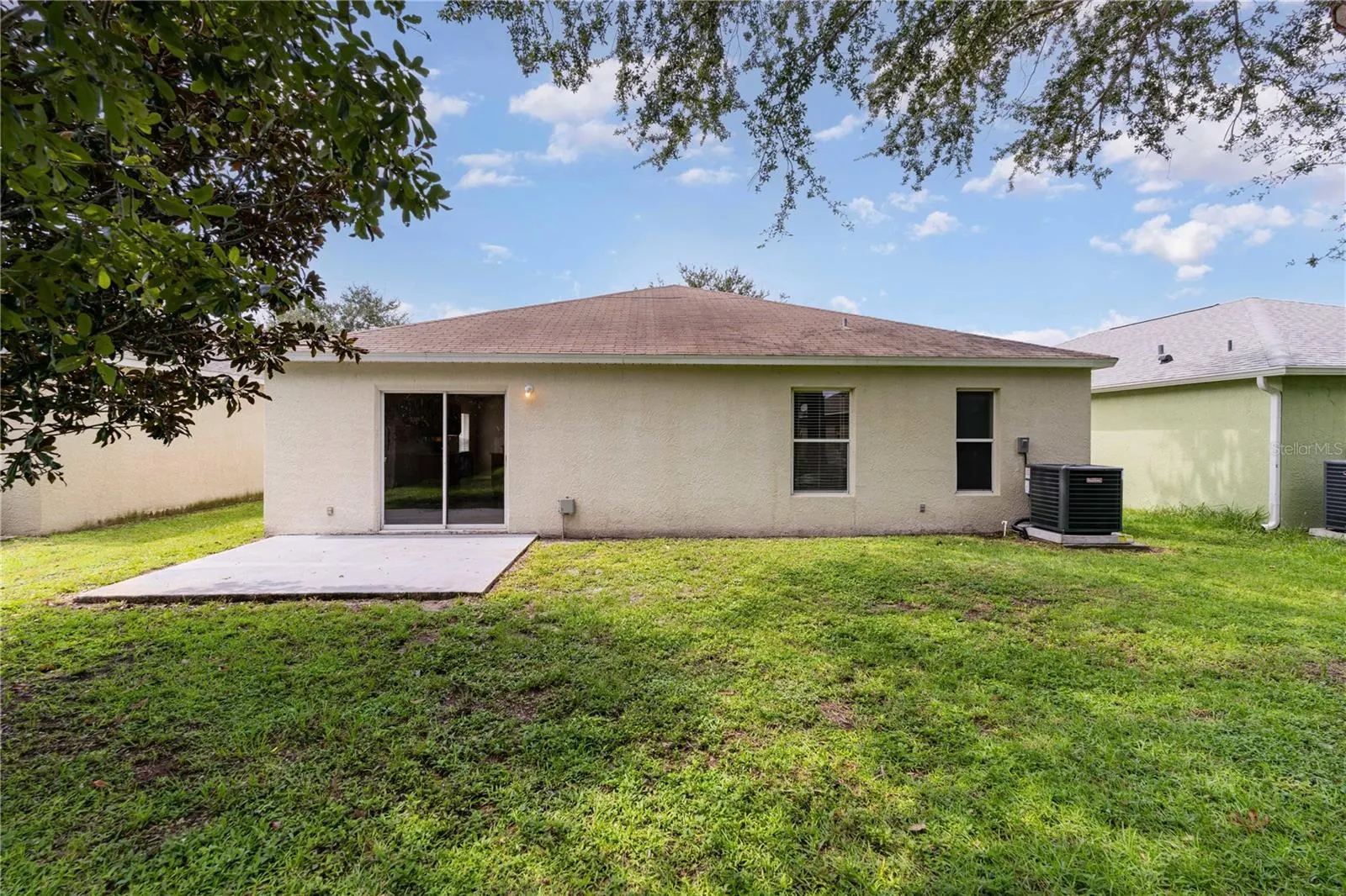 4311 SWANNA DR