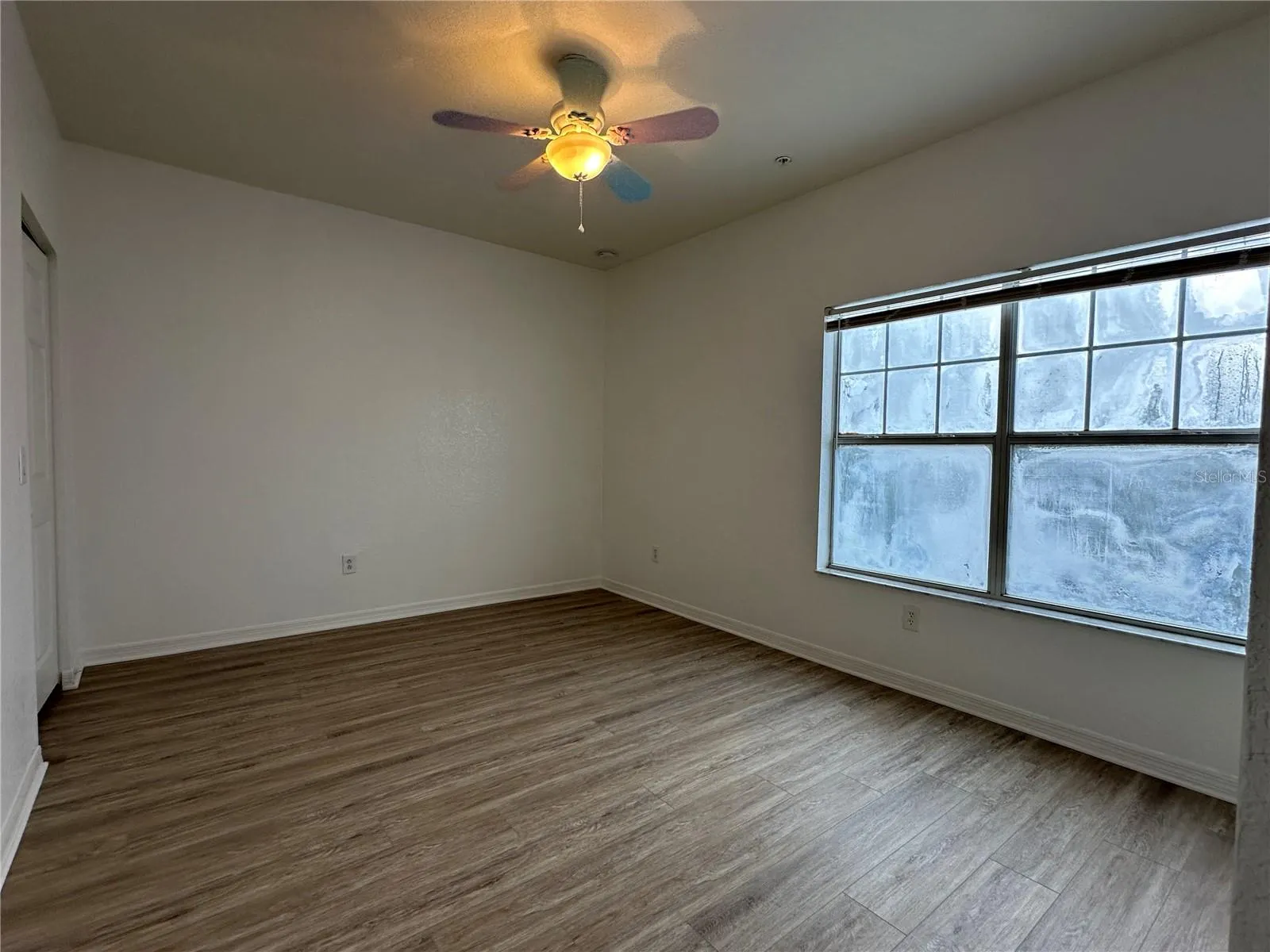 2370 GRAND CENTRAL PKWY #4, #4